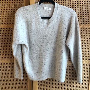 Beautiful cashmere Madewell sweater, zero damage!
